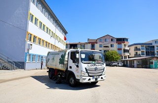 Gemlik Belediyesi’nden Okullarda Kapsamlı Temizlik